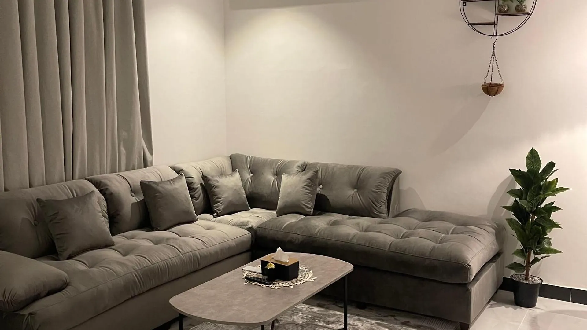 شقه مودرن بجلسه خارجيه - دخول ذكي Apartment Riyadh